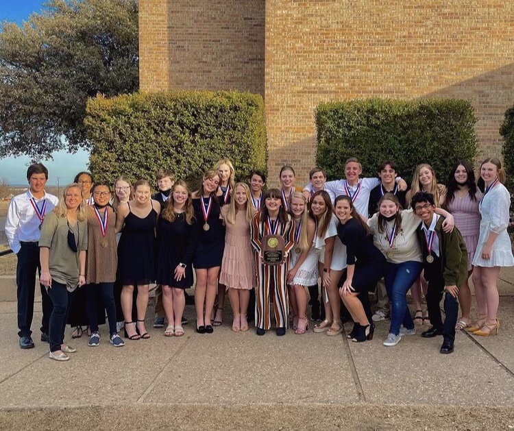 One Act Play members pose for a group photo after award ceremony. 